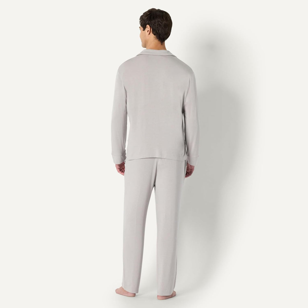 Amazon Essentials x Sofia Grainge Men's Long Sleeve Relaxed Fit Breathable Modal Jersey Pajama Set, Loungewear