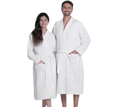 Looperry Unisex White Waffle Bathrobe (1 Piece) Luxurious & Lightweight Shower Robe in Organic Cotton Poly Blend